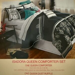 Candie's Chic Black and White Comforter Set